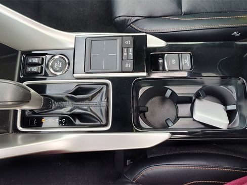 Used 2019 Mitsubishi Eclipse Cross SEL image 22