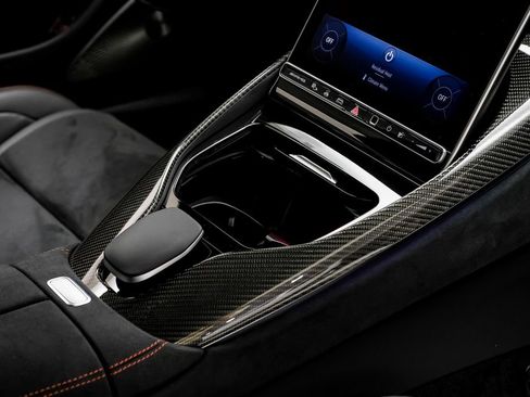 Used 2024 Mercedes-Benz SL 63 AMG 4MATIC image 26
