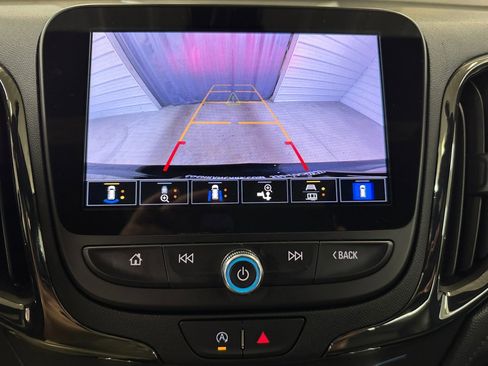 Used 2022 Chevrolet Equinox RS w/ RS Leather Package image 14