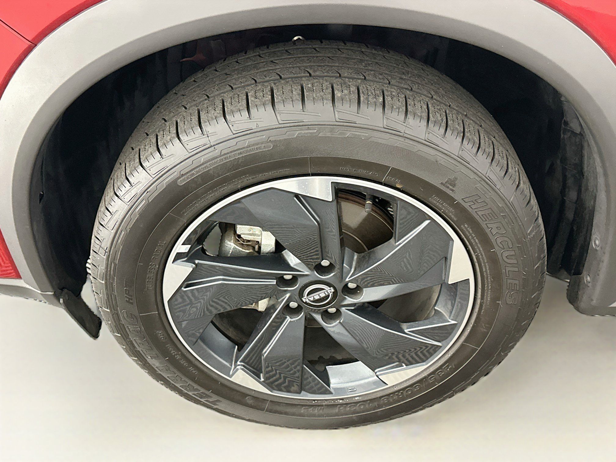 Used 2025 Nissan Rogue SV AWD/4WD image 11