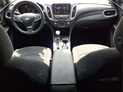 Used 2024 Chevrolet Equinox LT FWD image 9