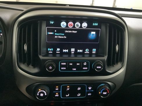 Used 2017 Chevrolet Colorado LT AWD/4WD image 27
