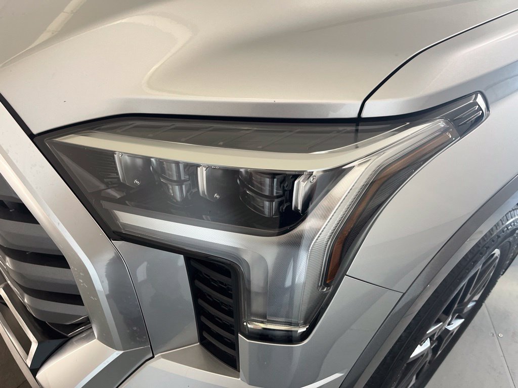 Used 2023 Toyota Tundra Limited AWD/4WD image 35