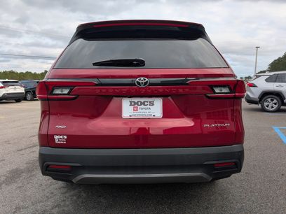 New 2026 Toyota Highlander Platinum