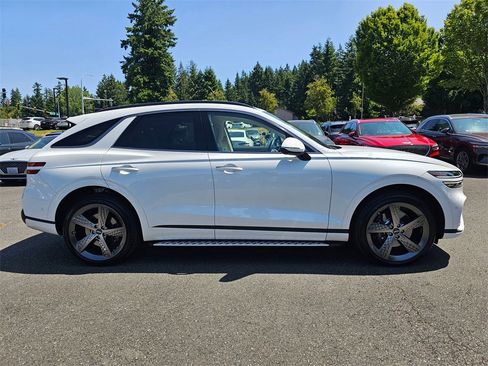 Used 2025 Genesis GV70 3.5T Sport w/ Sport Advanced Package image 6