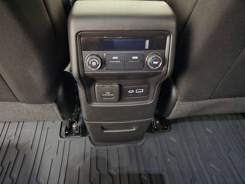 Used 2022 GMC Acadia AT4 w/ Trailering Package AWD/4WD image 32