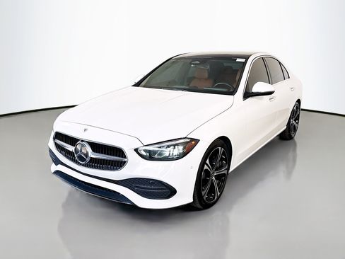 Used 2022 Mercedes-Benz C 300 Sedan w/ Exclusive Trim Package image 4