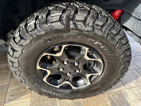 Used 2021 Jeep Wrangler Unlimited Rubicon 4xe image 35