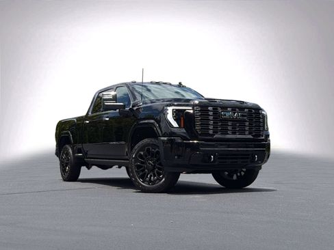 Used 2026 GMC Sierra 2500 Denali Ultimate AWD/4WD image 2