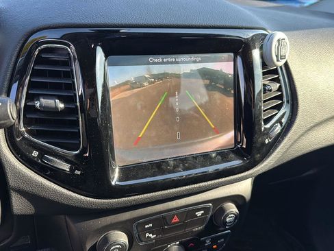 Used 2019 Jeep Compass Limited w/ Safety & Security Group image 18