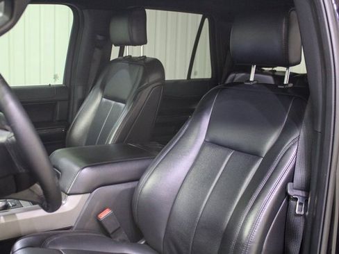 Used 2020 Ford Expedition XLT w/ Equipment Group 201A image 9