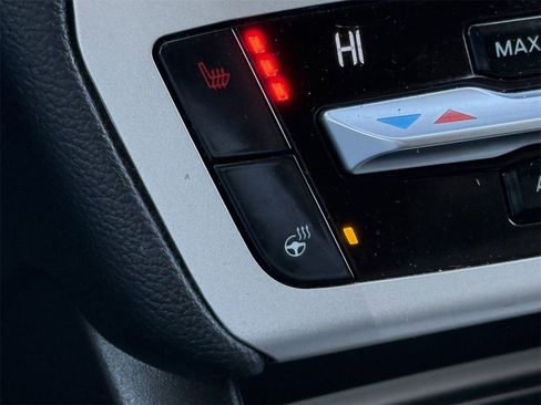 Certified 2021 Ford Explorer XLT w/ Equipment Group 202A image 22