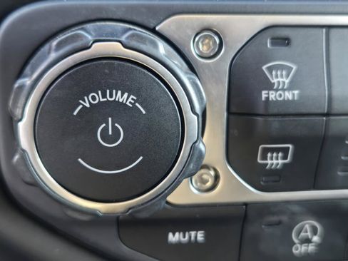 Used 2021 Jeep Wrangler Unlimited Rubicon AWD/4WD image 23
