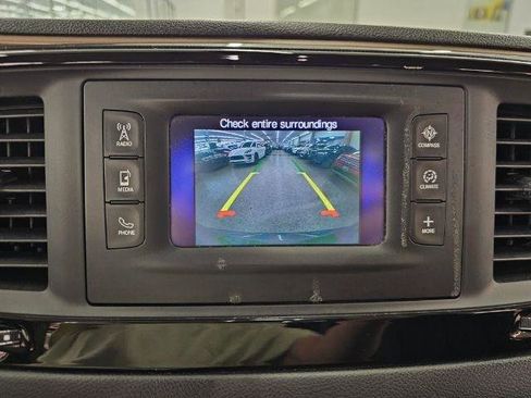 Used 2017 Chrysler Pacifica Touring w/ Tire & Wheel Group image 17