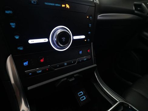 Used 2020 Ford Edge Titanium w/ Equipment Group 301A AWD/4WD image 23