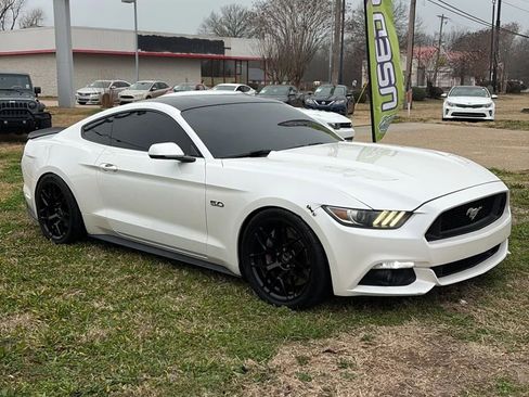Used 2017 Ford Mustang GT Premium w/ GT Performance Package image 2