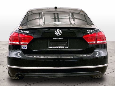 Used 2015 Volkswagen Passat 1.8T SEL Premium FWD image 4