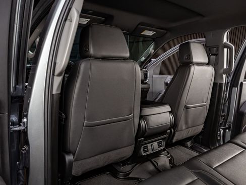 Used 2025 Chevrolet Silverado 2500 LT w/ Trail Boss Package image 34