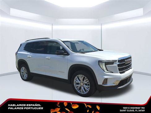 Certified 2026 GMC Acadia Elevation w/ Elevation Premium Package FWD image 8