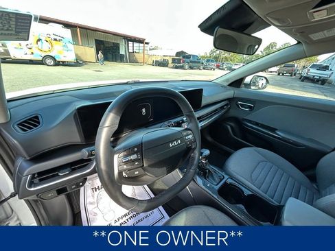 Used 2025 Kia K4 EX image 2