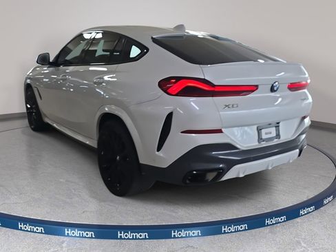 Used 2023 BMW X6 xDrive40i w/ M Sport Package image 9