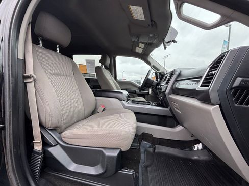 Used 2017 Ford F250 XLT w/ XLT Value Package image 22
