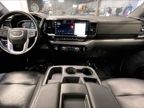 Used 2024 GMC Sierra 1500 SLT AWD/4WD image 14