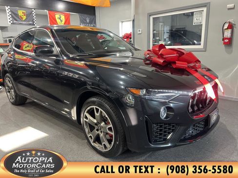 Used 2019 Maserati Levante GranSport image 4