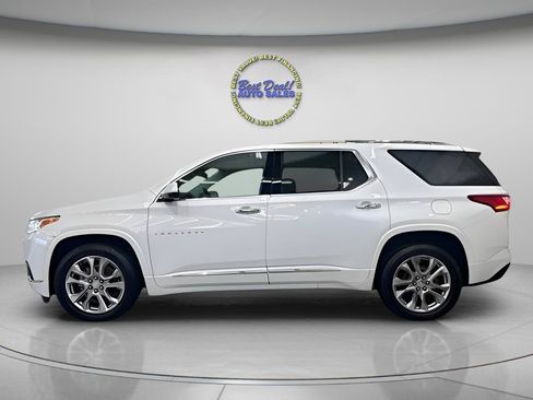 Used 2018 Chevrolet Traverse Premier w/ Driver Confidence II Package FWD image 2