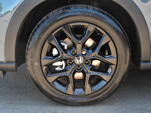 Used 2025 Honda HR-V Sport image 12