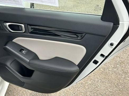 Used 2024 Honda Civic Touring image 12