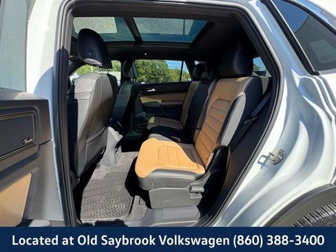 Certified 2022 Volkswagen Atlas Cross Sport SEL Premium R-Line image 9