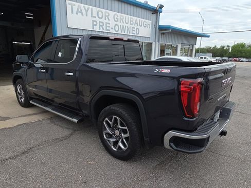 Used 2024 GMC Sierra 1500 SLT w/ SLT Convenience Package image 4