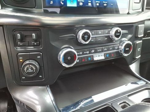 Used 2022 Ford F150 Lariat w/ Equipment Group 502A High image 25