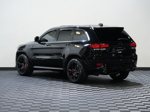 Used 2021 Jeep Grand Cherokee SRT AWD/4WD image 8