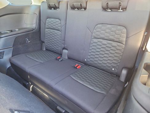 Certified 2022 Nissan Pathfinder SV image 28