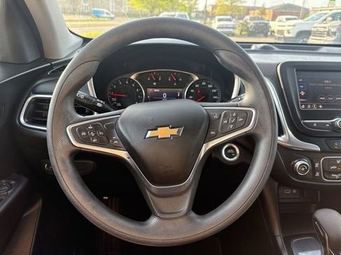 Used 2022 Chevrolet Equinox LT FWD image 18