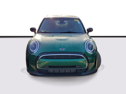 Used 2024 MINI Cooper 4-Door Hardtop FWD image 2
