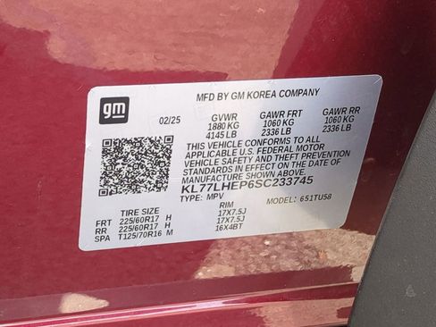Used 2025 Chevrolet Trax LT w/ LT Convenience Package FWD image 28
