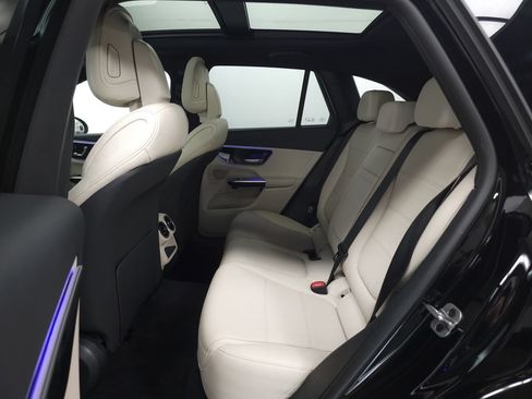 Certified 2026 Mercedes-Benz GLC 300 4MATIC image 23