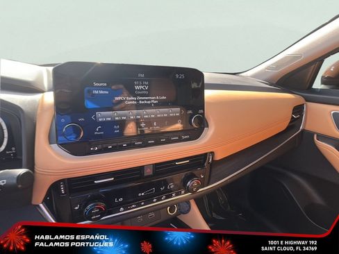 Used 2023 Nissan Rogue Platinum FWD image 21