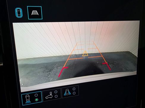 Used 2024 GMC Acadia Elevation FWD image 15
