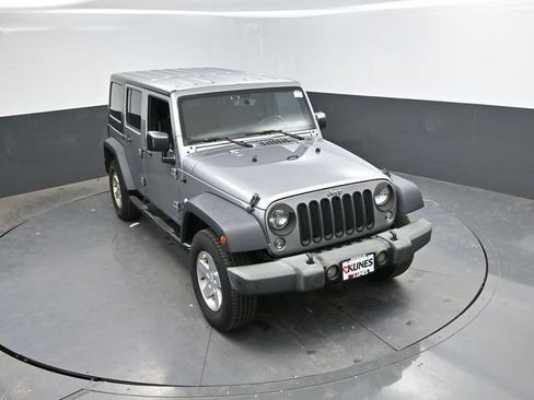 Used 2016 Jeep Wrangler Unlimited Sport w/ Quick Order Package 24S AWD/4WD image 37