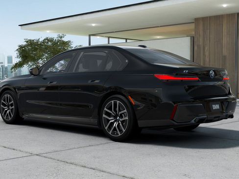 New 2026 BMW i7 xDrive60 image 2