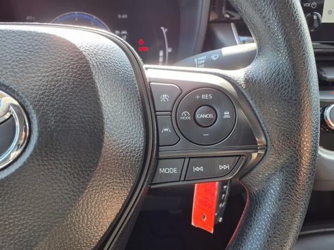 Used 2026 Toyota Corolla LE FWD image 17