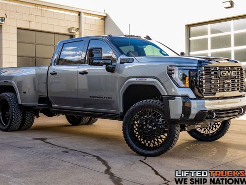 Used 2026 GMC Sierra 3500 Denali Ultimate image 1