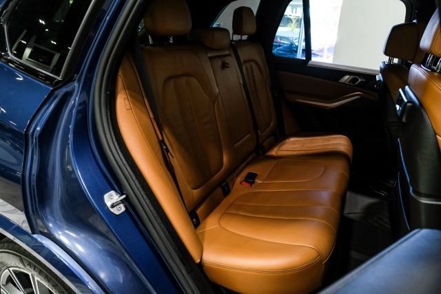 Used 2022 BMW X5 sDrive40i w/ M Sport Package RWD image 29