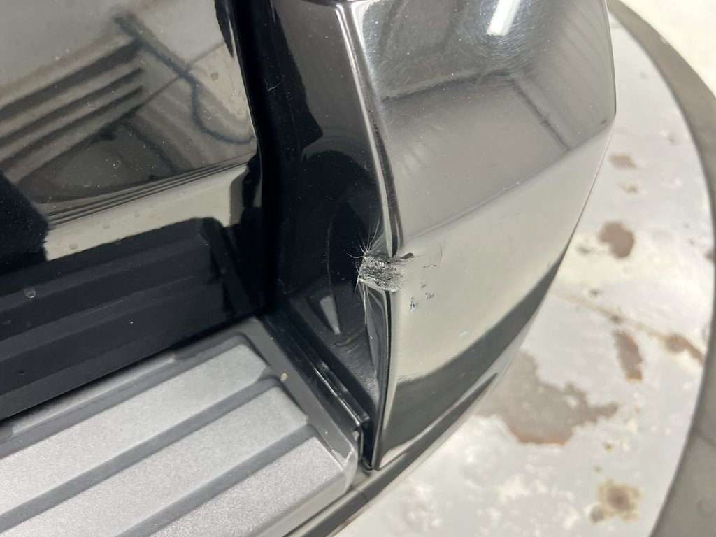 Used 2019 Chevrolet Tahoe LT AWD/4WD image 32