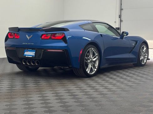 Used 2016 Chevrolet Corvette Stingray Coupe RWD image 7