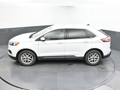 Used 2024 Ford Edge SEL AWD/4WD image 36